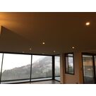 Spots encastr&eacute;s dans plafond