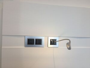 Installation d'interrupteurs + liseuses chambre